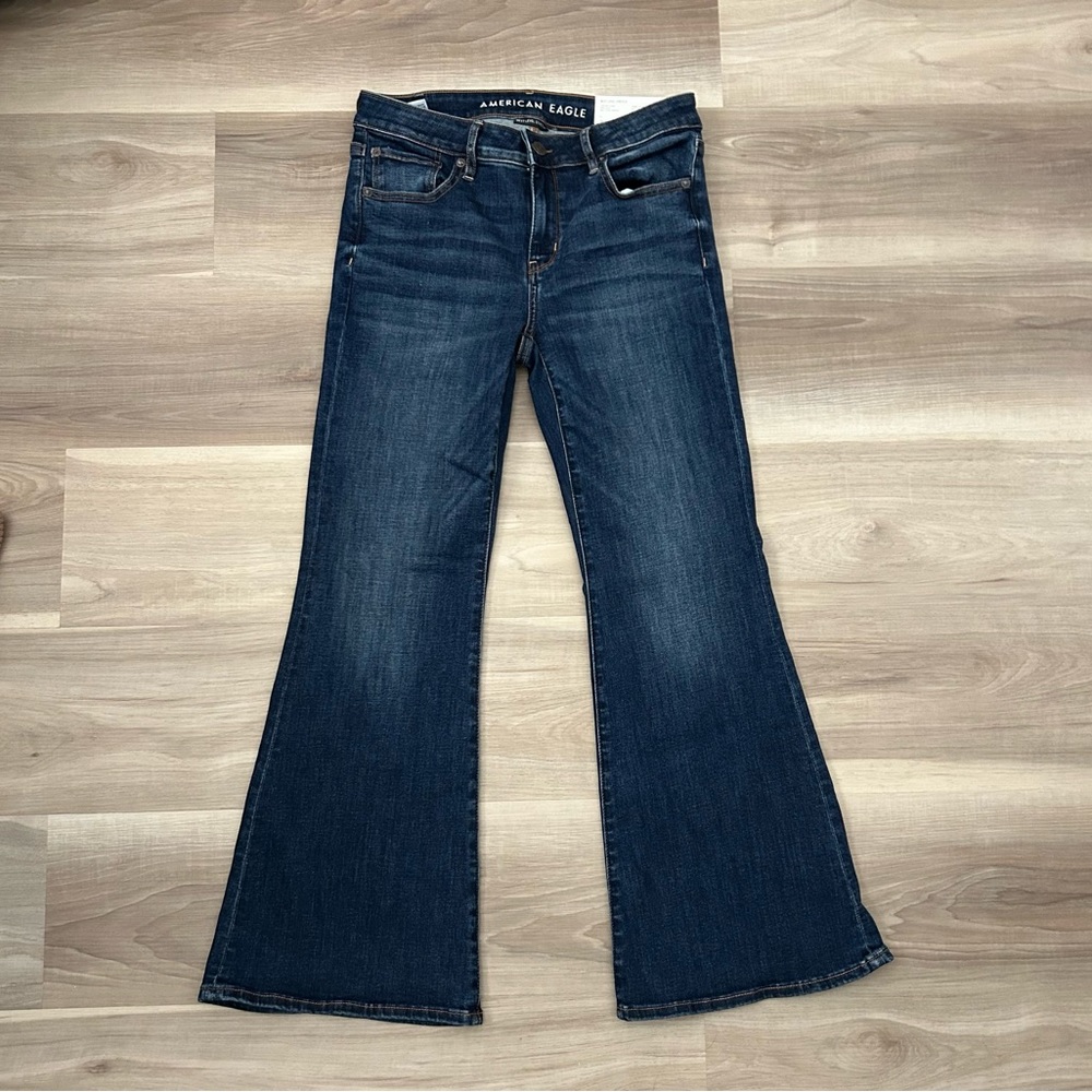 AE Ne(x)t Level Low-Rise Flare Jean